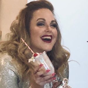 Meet your Posher, Rebecca